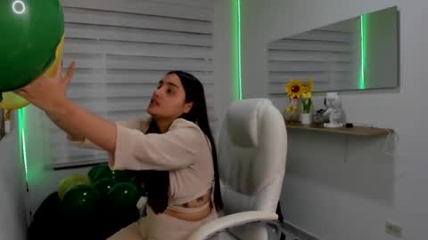 caroline_rodriguez_9 online show from 03.17.26