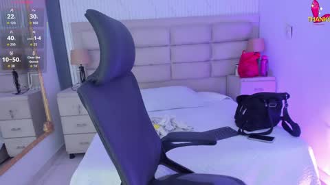 Caroline online show from 04.19.26