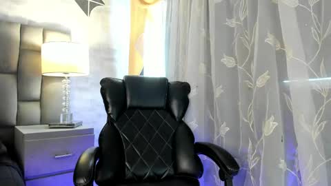 Snapshot of carolinefyre chatting on 05.01.26 Caroline online show from 05.01.26