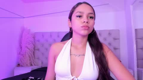 Snapshot of carolinefyre chatting on 05.03.26 Caroline online show from 05.03.26