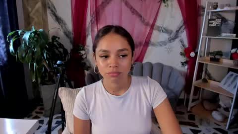 Snapshot of carolinefyre chatting on 05.31.26 Caroline online show from 05.31.26