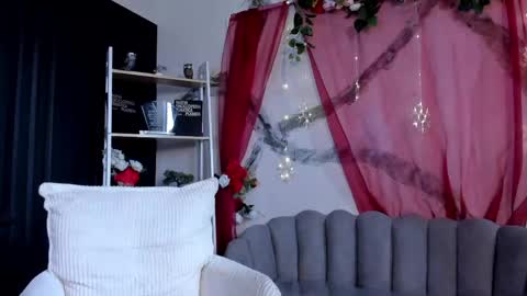 Snapshot of carolinefyre chatting on 05.31.26 Caroline online show from 05.31.26