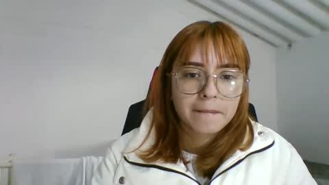 Snapshot of carolinnapinkman chatting on 05.22.26 carolinnapinkman online show from 05.22.26
