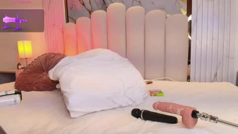 Carol Rivera  online show from 01.22.25