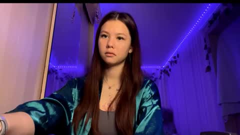 Emma online show from 11.22.25