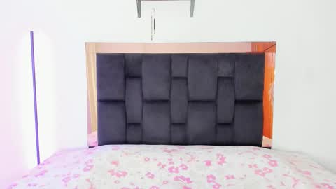 Snapshot of carorosse chatting on 12.16.25 Caro online show from 12.16.25