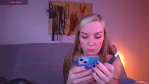 Snapshot of carrie_moonshine chatting on 02.24.26 Carrie online show from 02.24.26