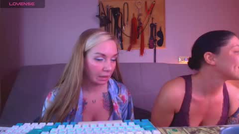 Snapshot of carrie_moonshine chatting on 02.26.26 Carrie online show from 02.26.26