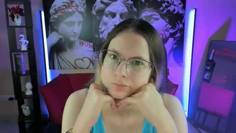 Snapshot of carrie_roses chatting on 09.23.25 carrie_roses online show from 09.23.25