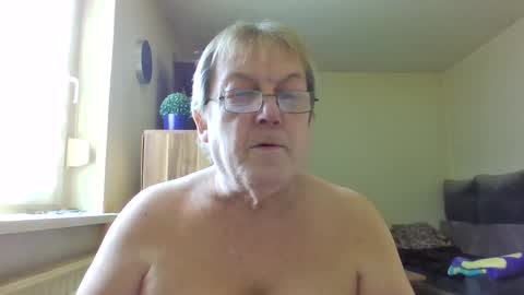 carsten21101 online show from 02.23.25