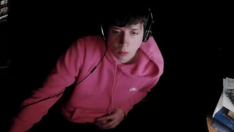 Snapshot of cartermcberran chatting on 04.04.26 cartermcberran online show from 04.04.26