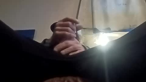 Snapshot of caryb chatting on 12.16.25 caryb online show from 12.16.25