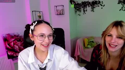 Snapshot of casey_meow_ chatting on 06.18.26 casey_meow_ online show from 06.18.26