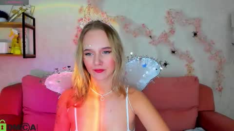 Casey sweeet online show from 10.31.25