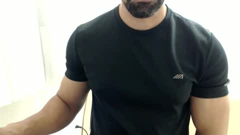 Snapshot of cashmastermuscle77 chatting on 06.06.26 cashmastermuscle77 online show from 06.06.26