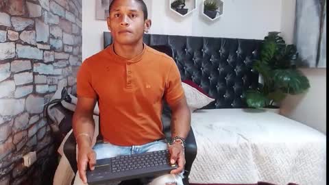 Casike online show from 10.14.25