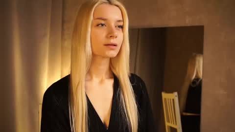 Snapshot of cassie130505 chatting on 02.16.25 Cassie online show from 02.16.25