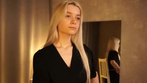 Snapshot of cassie130505 chatting on 02.22.25 Cassie online show from 02.22.25