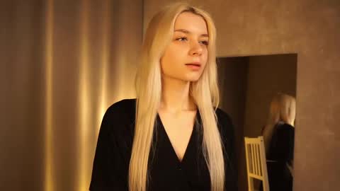 Snapshot of cassie130505 chatting on 02.23.25 Cassie online show from 02.23.25