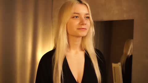 Snapshot of cassie130505 chatting on 03.07.25 Cassie online show from 03.07.25