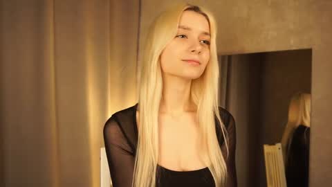 Snapshot of cassie130505 chatting on 03.12.25 Cassie online show from 03.12.25