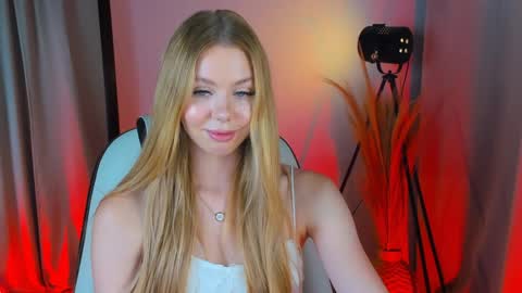 Hello my name is Cassie and my friend Nilo is also here online show from 01.29.25