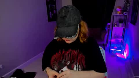 Snapshot of cassie_xkiss chatting on 10.05.25 Cassie online show from 10.05.25