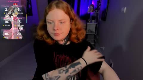 Snapshot of cassie_xkiss chatting on 10.10.25 Cassie online show from 10.10.25