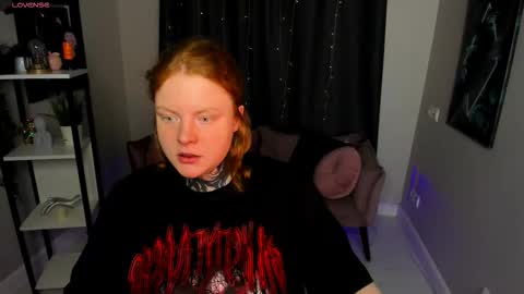 Snapshot of cassie_xkiss chatting on 11.15.25 Cassie online show from 11.15.25