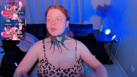 Snapshot of cassie_xkiss chatting on 11.19.25 Cassie online show from 11.19.25