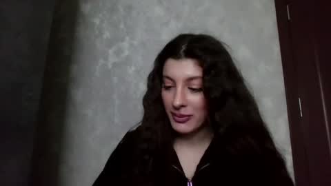 Im Mila online show from 05.05.26