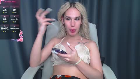 Cassie online show from 01.12.25