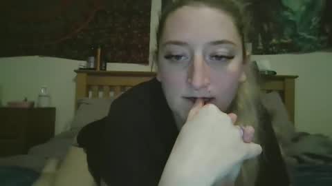 Snapshot of cassybby1 chatting on 10.20.25 Cassy newbiee online show from 10.20.25