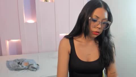 Snapshot of catagreen chatting on 11.15.25 catagreen online show from 11.15.25