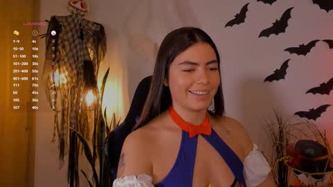 MACARENA online show from 10.25.25