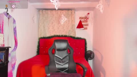 Snapshot of cataleya_0_0_ chatting on 12.14.24 Flor....... online show from 12.14.24