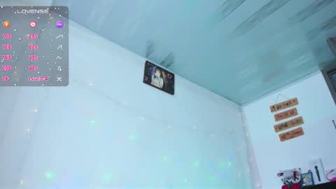 Snapshot of cataleya_0_0_ chatting on 02.27.25 Flor....... online show from 02.27.25
