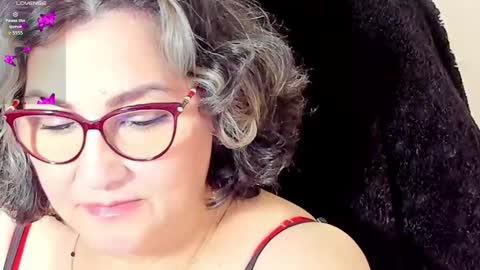 Snapshot of cataleya_mom_ chatting on 11.28.25 cataleya online show from 11.28.25