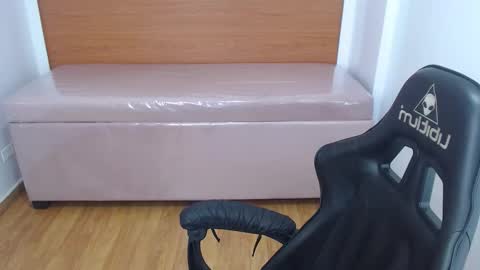 catalina25_t online show from 10.13.25