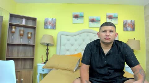 Jhon and Catalina online show from 10.13.25