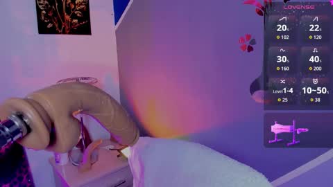 Snapshot of catalina_whore1 chatting on 02.03.26 catalina_whore1 online show from 02.03.26