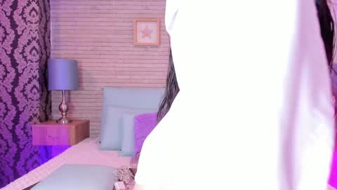 Snapshot of catalinnathompson chatting on 12.24.24 CatalinnaThompson online show from 12.24.24