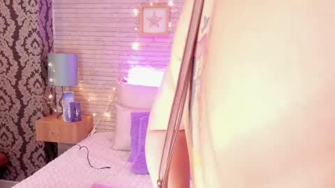 Snapshot of catalinnathompson chatting on 03.04.25 CatalinnaThompson online show from 03.04.25