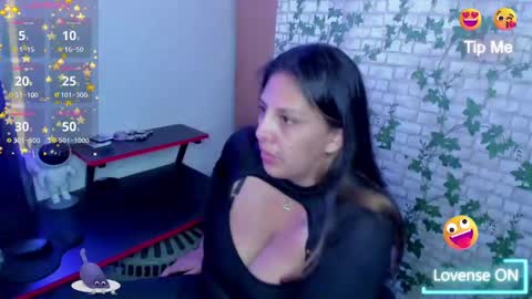  Mia   online show from 10.30.25