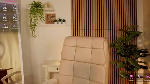 Anna  online show from 03.25.26