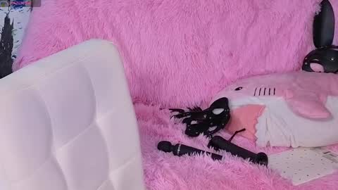 Snapshot of catherinekaris chatting on 04.05.26 Catherine online show from 04.05.26