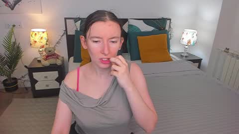 Snapshot of catherinewalls chatting on 12.16.24 Catrin online show from 12.16.24