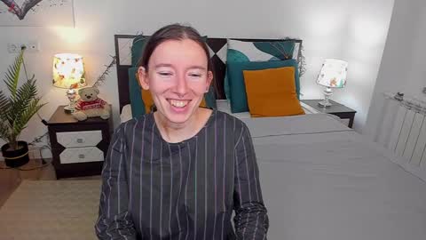 Snapshot of catherinewalls chatting on 12.22.24 Catrin online show from 12.22.24