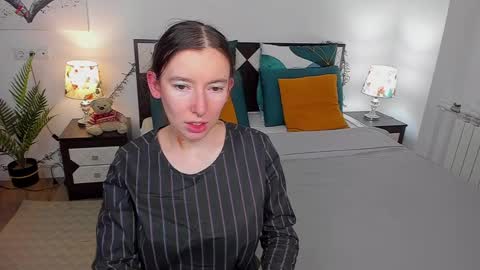 Snapshot of catherinewalls chatting on 12.23.24 Catrin online show from 12.23.24