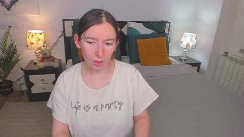 Snapshot of catherinewalls chatting on 12.24.24 Catrin online show from 12.24.24